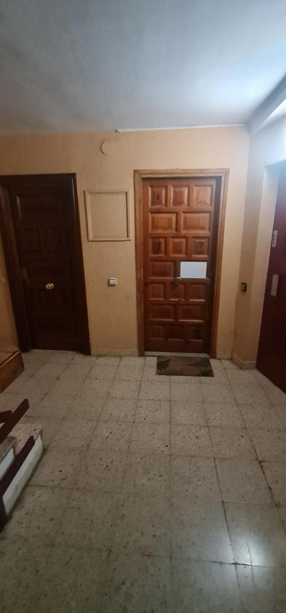 Sunny Room In A Shared Apartment In 鲁维 外观 照片